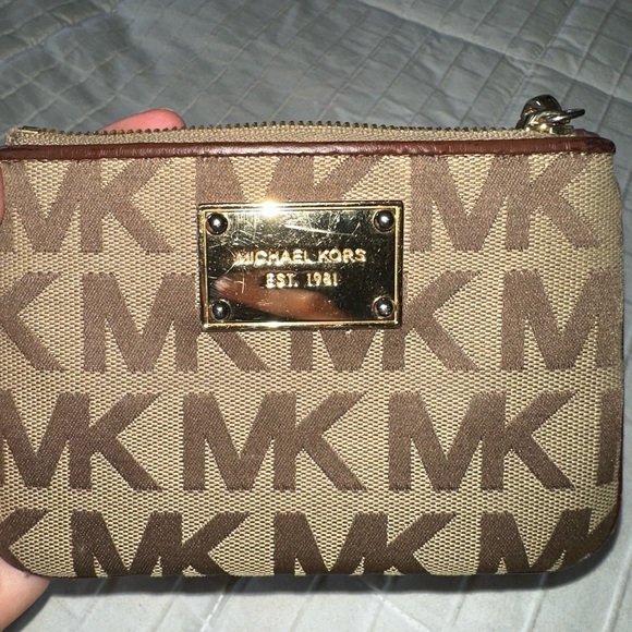Michael Kors wristlet wallet - Picture 7 of 8